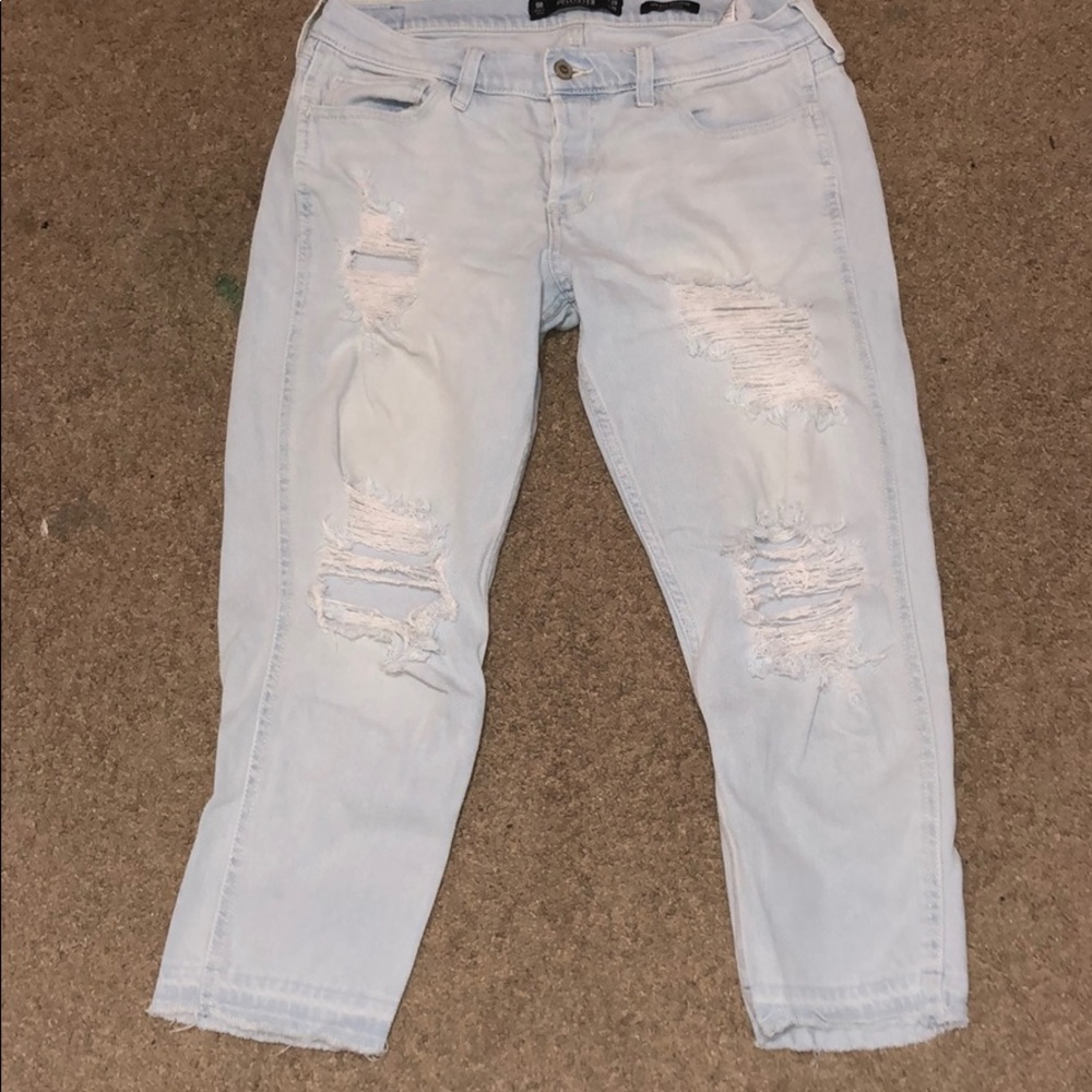 Hollister Lowrise Boyfriend Jeans